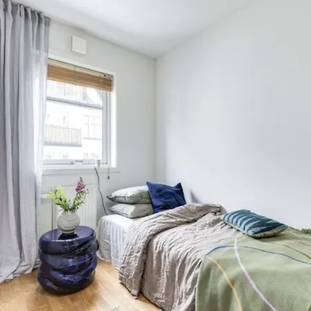 Rubina Ranas Gate 10 - Private In